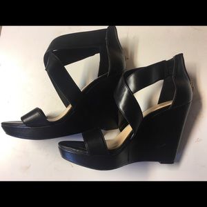Jessica Simpson black heels